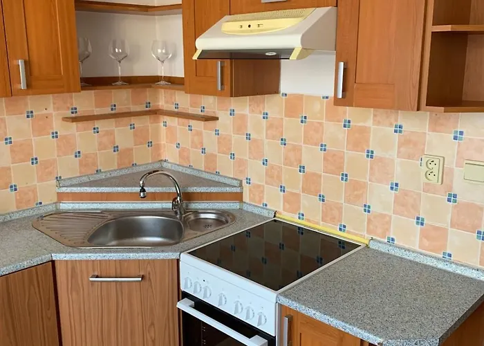 Your 10 With Parking 코시체